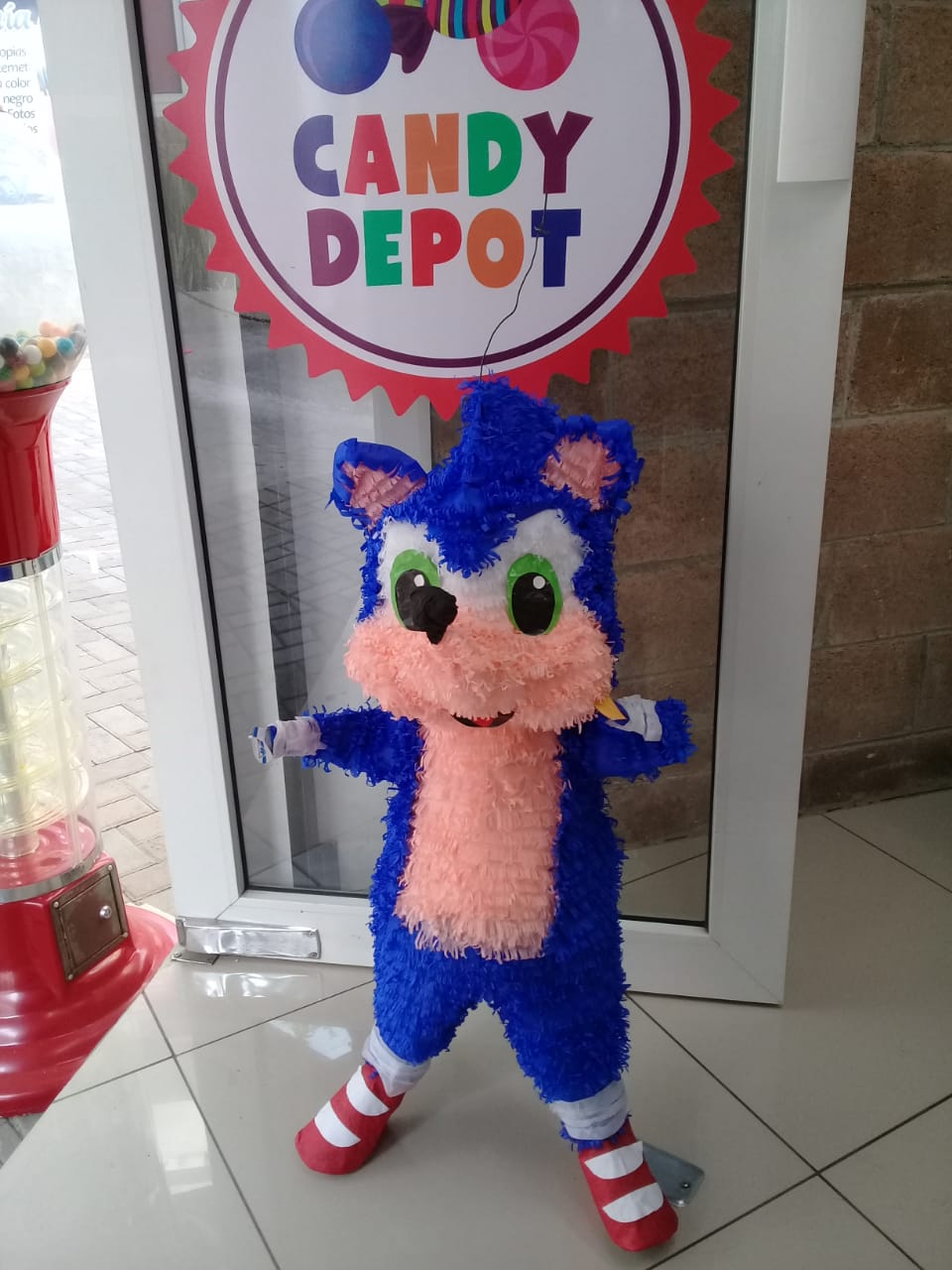 Piñata de Sonic en Panamá